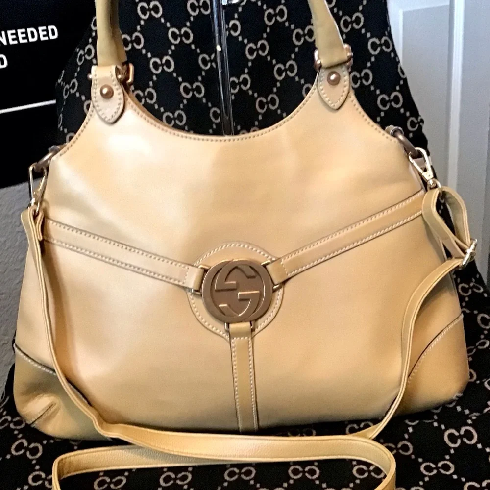 Gucci Bags - Picture 4 of 16